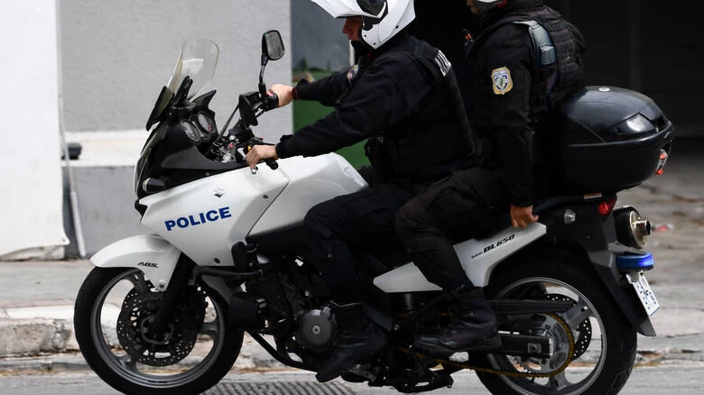 Τροχαίο για αστυνομικούς της ομάδας ΔΙΑΣ – Δύο τραυματίες μεταφέρθηκαν στο 401 –